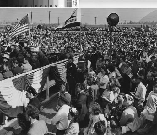 Photograph of crowd at dedication of Rodger Young Village