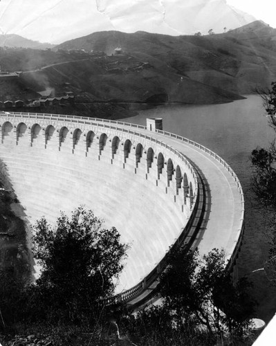 Mulholland dam in the Hollywood Hills