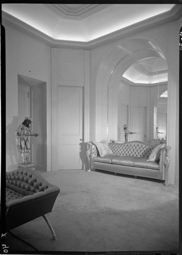 Weber, Hilda Boldt, residence. Interior