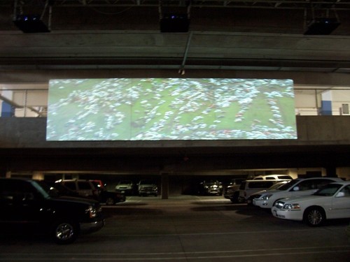 Osmosis and Excess: film premiere in parking lot