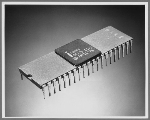 Intel ® 8086 Microprocessor Package, 1976