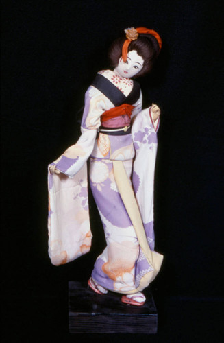 Japanese dancing doll