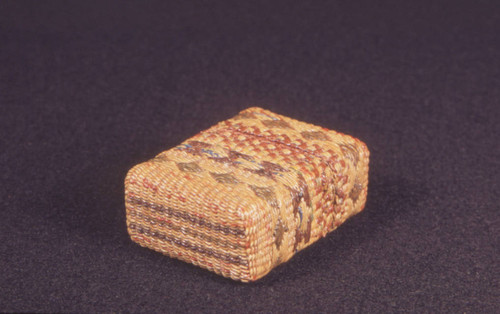 Cigarette pack holder woven from onion sack