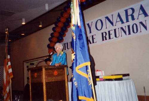 Margaret Gunderson speaking at Tule Lake Relocation Center reunion event