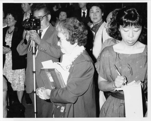 Mary Tsukamoto receives plaque on the national day of apology and redress