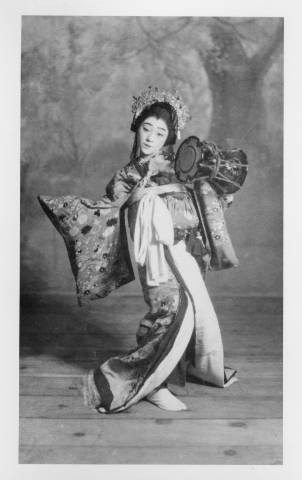 Grace Sugiyama in formal kimono in a Kabuki play