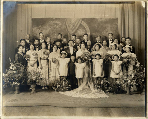 Wedding portrait of Yoshiaki Matsuda and Margaret Shigeko Nakano with family