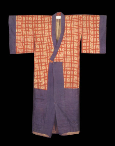 Red and gold pattened kimono