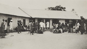 Outpatients awaiting treatment, Nigeria, 1931