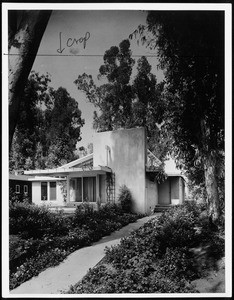 Exterior view of F. Pressburger residence, North Hollywood, 1945