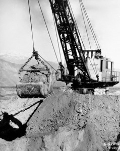 Giant steam-shovel excavating the Colorado Aqueduct for the Metropolitan Water District on April 10, 1934