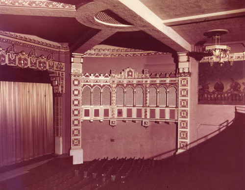 Fox Redondo Theatre interior
