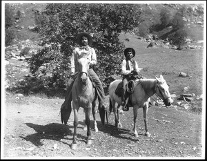 Yokut Indian horsemen, Tule River Reservation, California, ca.1900