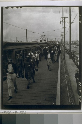 Arriving (or departing) workers. November 17, 1943