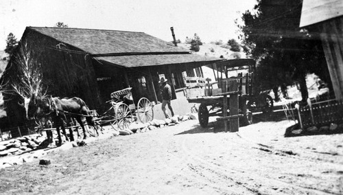 Street scene in Stauffer