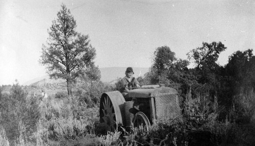 Fageol Tractor