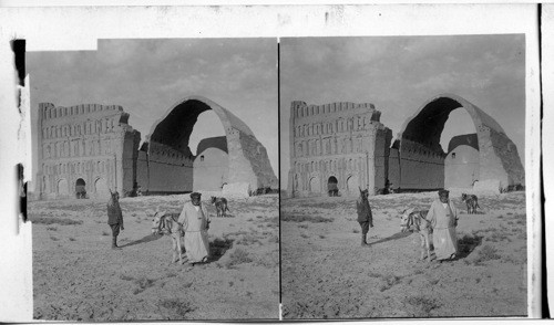 Monumental view of palace of Parthian king at Ctesiphon, near Bagdad. Mesopotamia