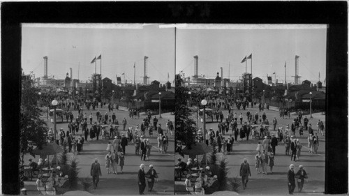 The Lincoln Group Marks the South End of the Midway, A Century of Progress, Chicago, 1933