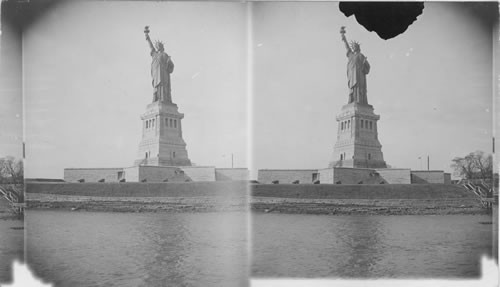 Statue of Liberty on Bedloe Island, N.Y