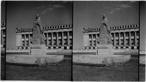 "Pasteur" in Grant Park - Field Museum in background, Chicago, Ill