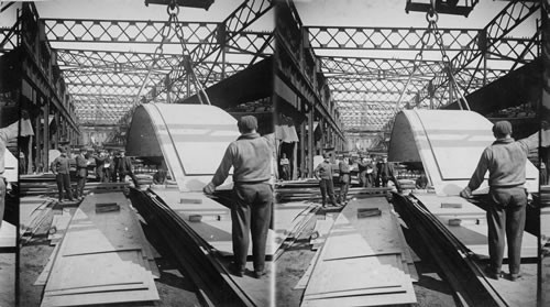 Removing steel plate. Steel Works. Homestead, Pa