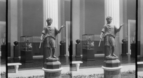 Bronze Statue of "Camillus", Metropolitan Museum of Art, N. York