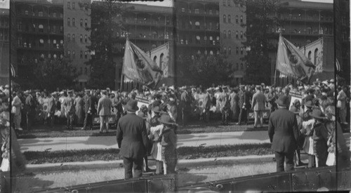 Pres. and Mrs. Harding visit veterans at Sacred Heart Hospital, disabled during World War. Spokane, Wash