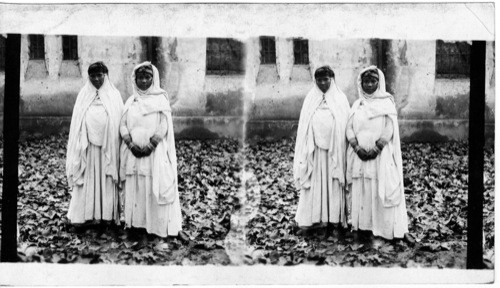 Kabyle Girls from Oasis of Biskra, Algeria