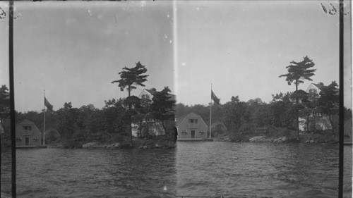 Mc Millian "Berumars" Cottage, meaning in Indian Language "Beautiful Waters," Muskoka Lakes, Canada