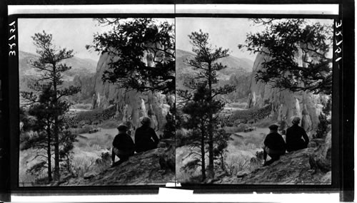 Sunrise in the Garden of the Gods. Eye Training Set