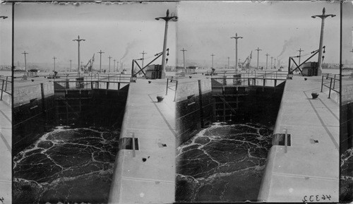 Lake Washington Canal Locks at Seattle, Wash