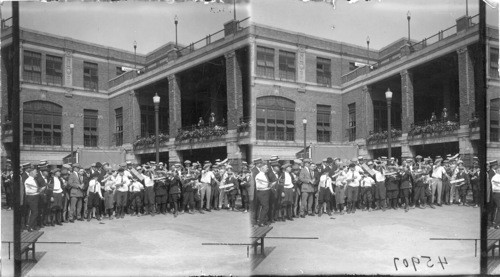 Aeroplane competition for school boys - Pier. Chicago