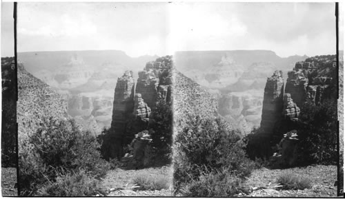 Split cliff at Commanche, Arizona