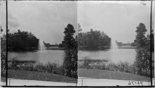 Fountain Lagoon,Washington Park, Chicago, Ill