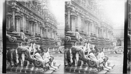 Detail on West side of Subramanya Temples - Tanjore, India