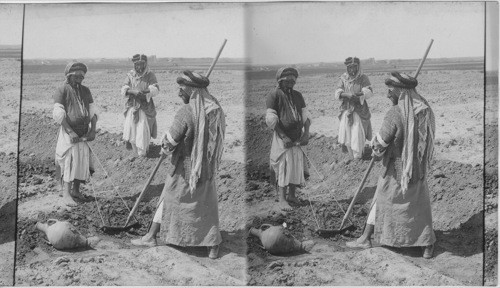 Primitive method of tilling the soil, Mesopotamia