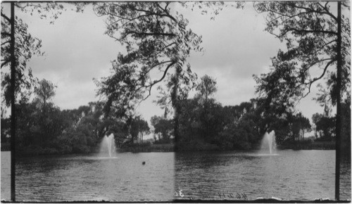 Fountain Lagoon,Washington Park, Chicago, Ill