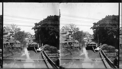 Boats in the Canal, Manila (?) P.I