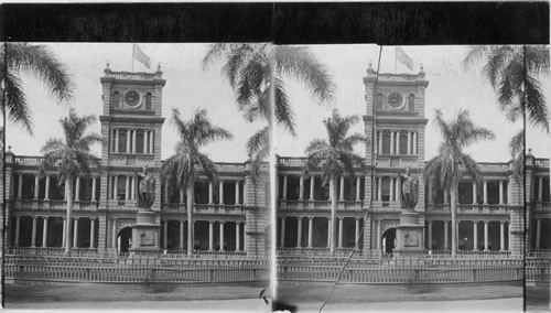 The Judiciary Building and Statue of Kamehameha I. Honolulu. Hawaii