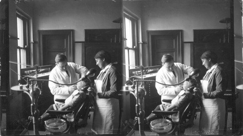 Dental examination room, Chicago