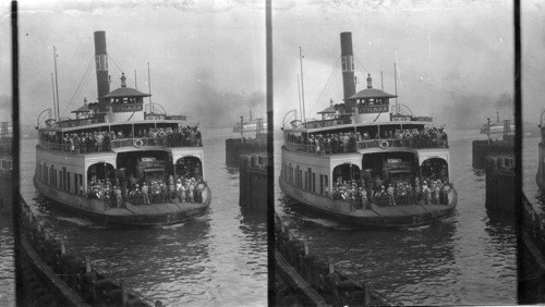 A crowded double deck ferry boat N. York City