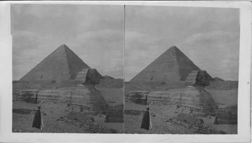 Great pyramids and the Sphinx, Egypt