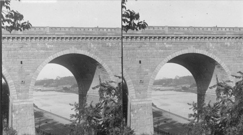 Arch of Washington Bridge Showing Hall of Fame. N.Y. City