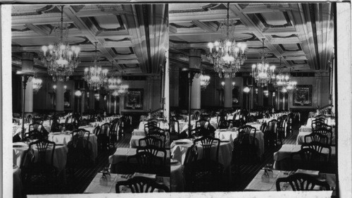 Night view of the Dining Room at the Pfister Hotel. Milwaukee