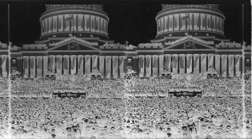 Crowds in front of capitol, Washington, D.C