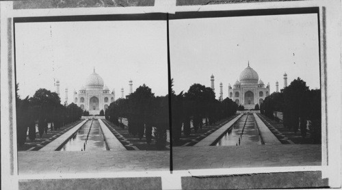 The Famous Taj-Mahal unrivalled Memorial to a Mogul Queen Agra, India