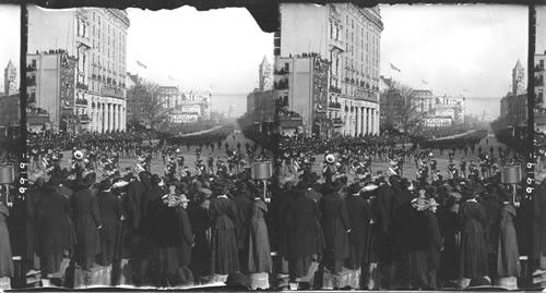 The Inaugural Parade on Pa. Ave. - The Capitol in distance, Inauguration of Theodore Roosevelt. Washington, D.C., March 4, 1905