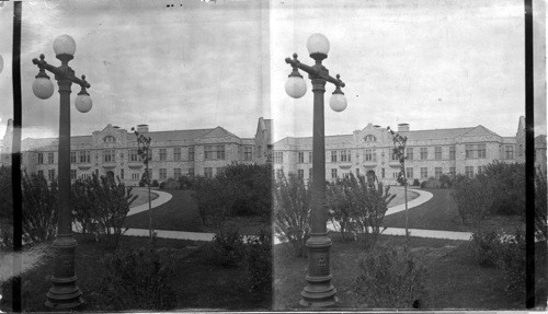 Main Bldg. University, Saskatoon, Canada