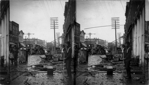 Street Scene, The flood, North Topeka, Kansas