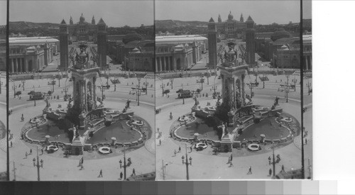 (fountain of the three seas). Plaza de espana and palacio de la nacion. barcelona, spain